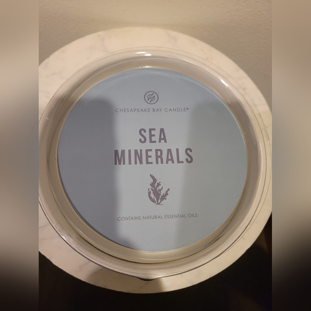 Chesapeake Bay Candle 3-wick Sea Minerals Candle